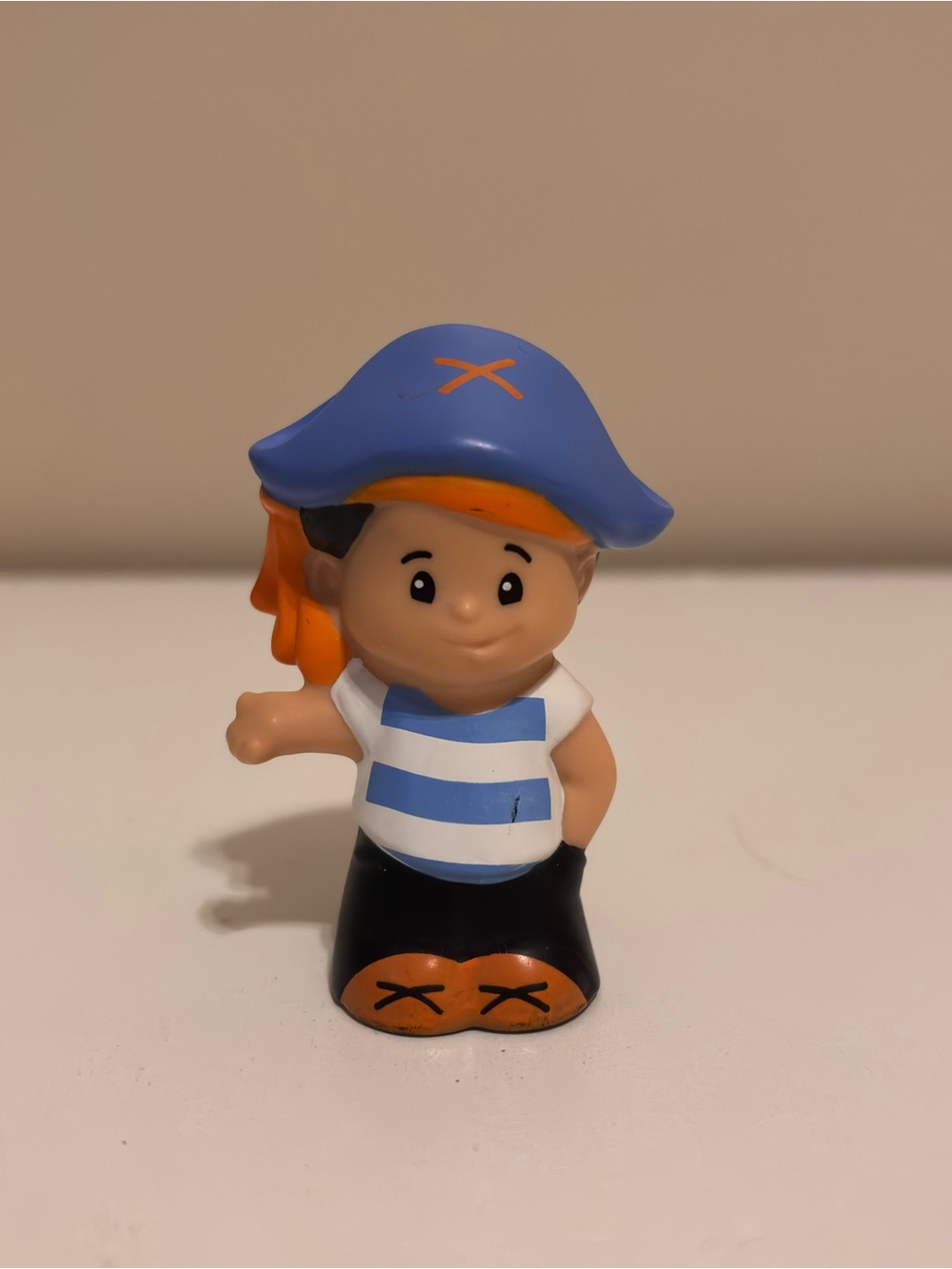 Little People Pirate Koby with Blue & Orange Pirate Figure Kids Toy